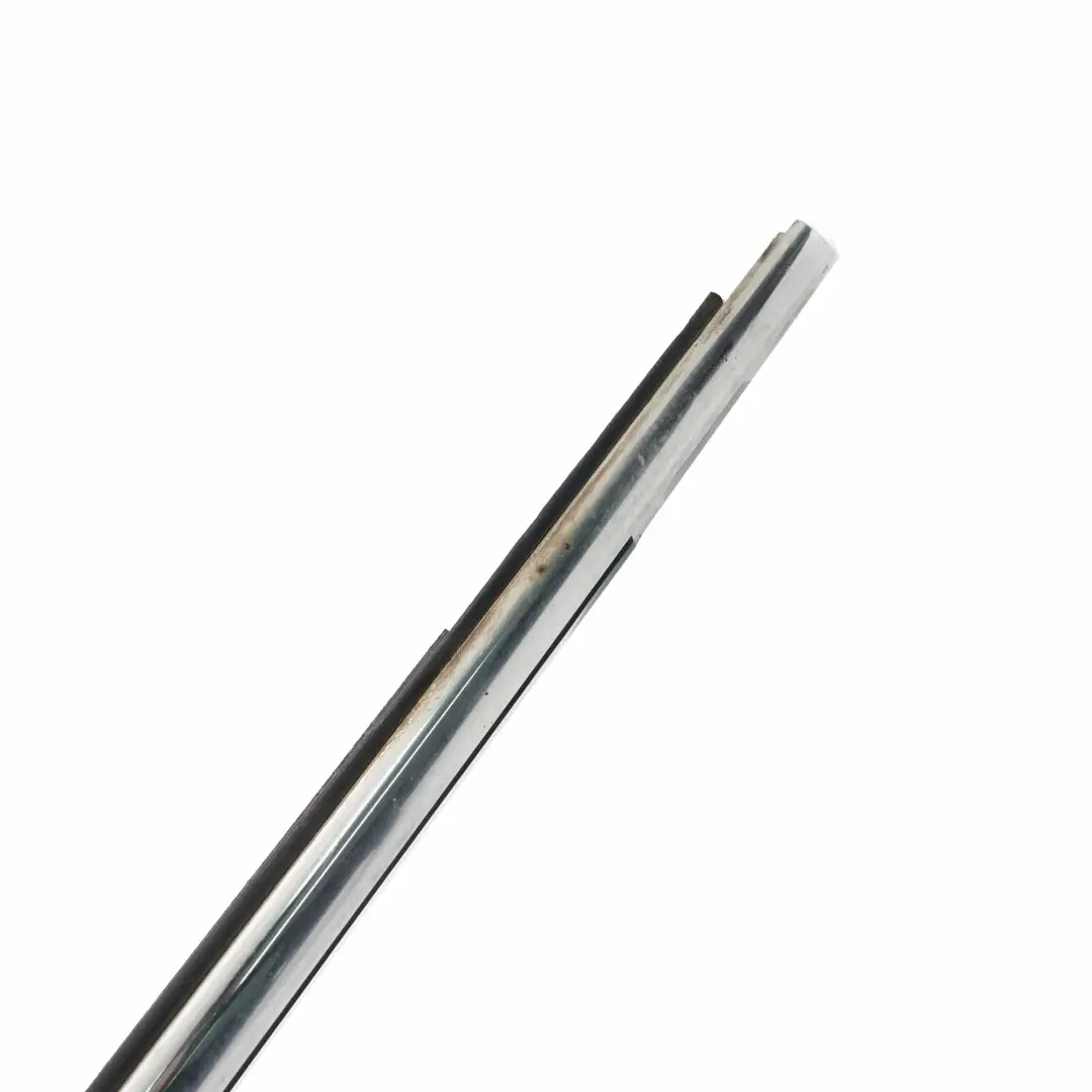 Audi A4 B7 Joint Vitrine Porte Avant Droite Garniture Moulding - SKU 8E0853284B - Numéro de pièce 8E0853284B