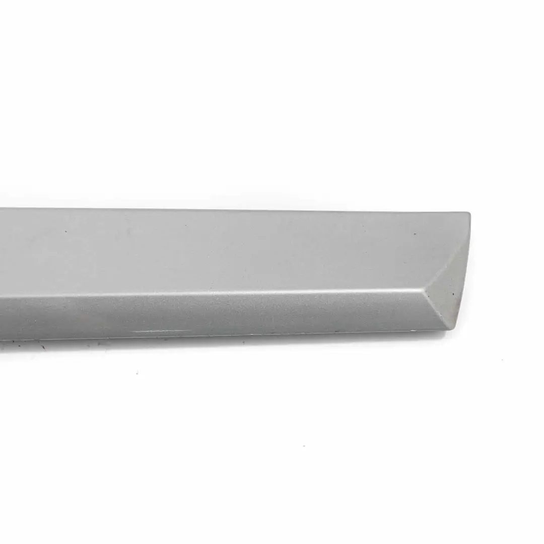Audi A4 B7 Cache Porte Arrière Droit Aluminium Brossé - SKU 8E0853969E - Numéro de pièce 8E0853969E