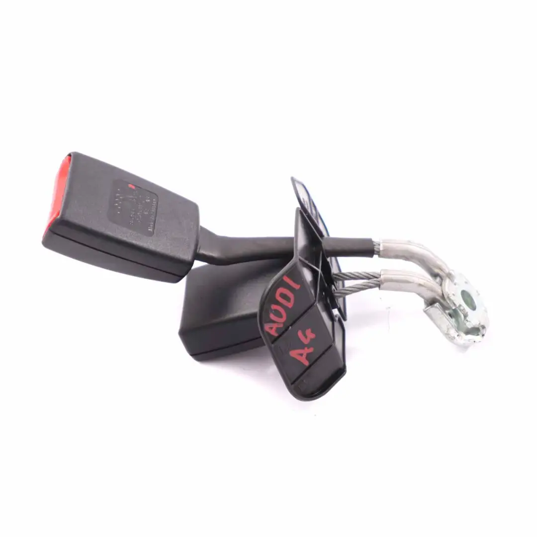 Fibbia cintura di sicurezza posteriore centrale per Audi A4 B7 con numero di parte 8E0857739010 Audi A4 B7 Fibbia cintura di sicurezza posteriore centrale - SKU 8E085773901C - Numero di parte 8E0857739010