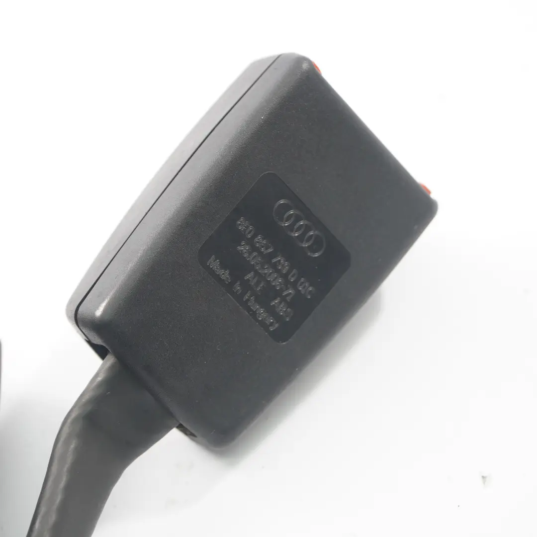 Audi A4 B6 B7 hebilla del cinturón seguridad trasero central pestillo - SKU 8E0857739D - Número de pieza 8E0857739D