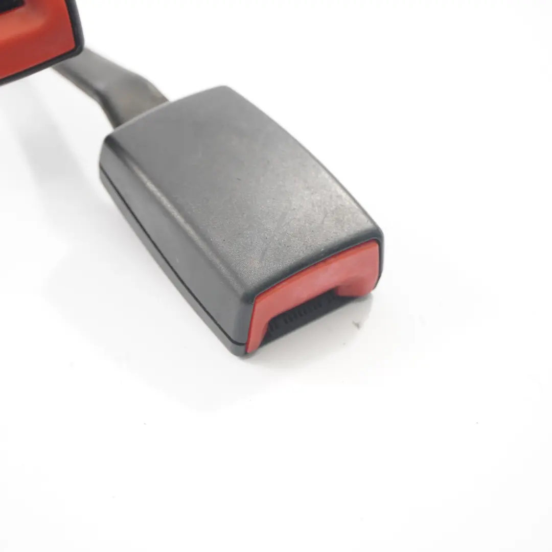 Zapinka Klamra Pasa Tył Tylna do Audi A4 B6 B7 o numerze 8E0857739D Audi A4 B6 B7 Zapinka Klamra Pasa Tył Tylna - SKU 8E0857739D - Numer Części 8E0857739D