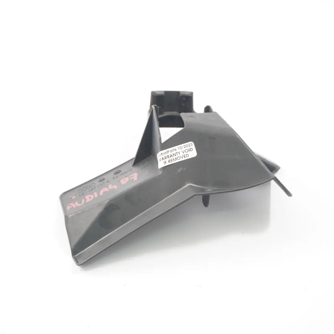 Audi A4 B7 Avant Hebilla cinturón seguridad trasera Soporte Cubierta - SKU 8E0857797A - Número de pieza 8E0857797A