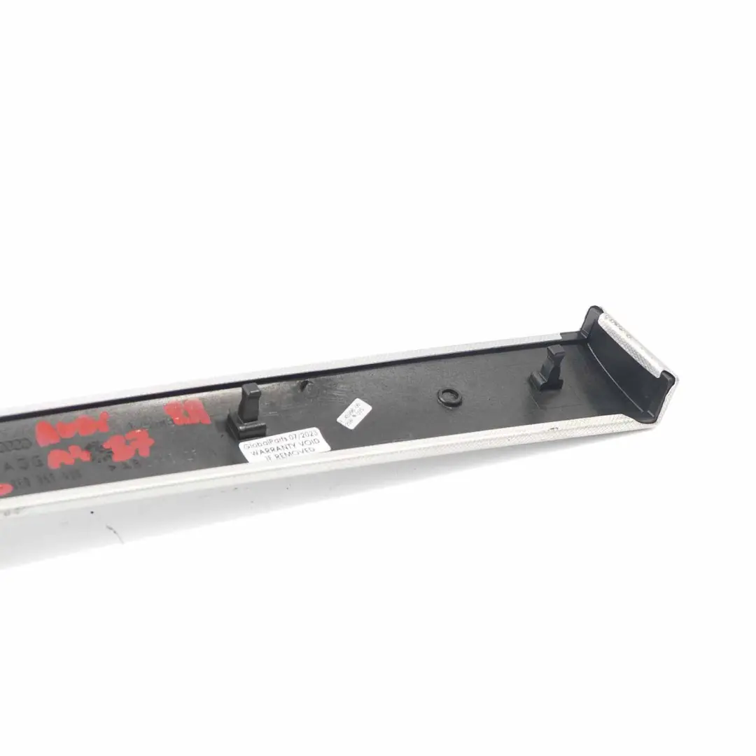 Türkarte Abdeckleiste hinten rechts gebürstetes Aluminium für Audi A4 B7 mit Teilenummer 8E0867420 Audi A4 B7 Türkarte Abdeckleiste hinten rechts gebürstetes Aluminium - SKU 8E0867420 - Teilenummer 8E0867420