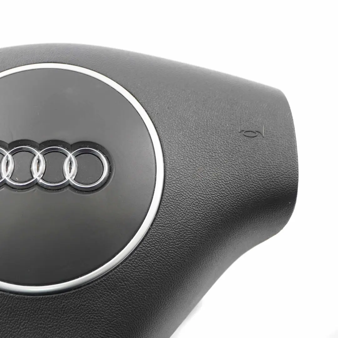 Module Airbag volant côté conducteur pour Audi A3 8P à propos du numéro de pièce 8E0880201CR Audi A3 8P Module Airbag volant côté conducteur - SKU 8E0880201CR - Numéro de pièce 8E0880201CR