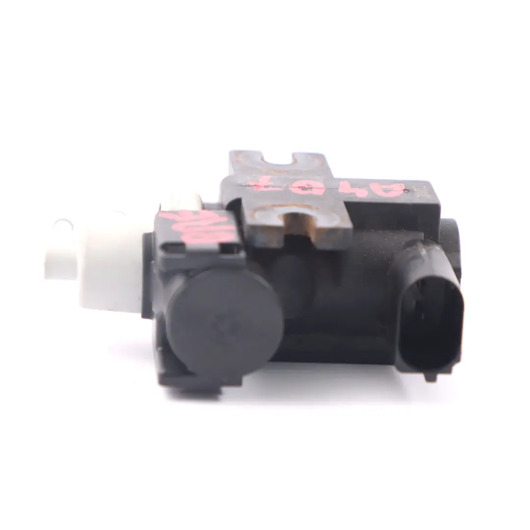 Presión Válvula Solenoide para VW Audi Seat Skoda Diesel Turbo Boost con número de pieza 8E0906627C VW Audi Seat Skoda Diesel Turbo Boost Presión Válvula Solenoide - SKU 8E0906627C - Número de pieza 8E0906627C