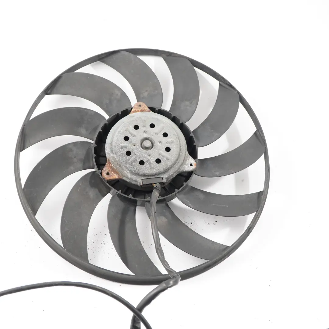 Audi A4 B6 B7 Ventilateur de radiateur Refroidissement du moteur - SKU 8E0959455K - Numéro de pièce 8E0959455K
