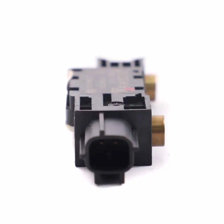 Módulo sensor de impacto del airbag para Audi A4 B7 con número de pieza 8E0959643B Audi A4 B7 Módulo sensor de impacto del airbag - SKU 8E0959643B - Número de pieza 8E0959643B