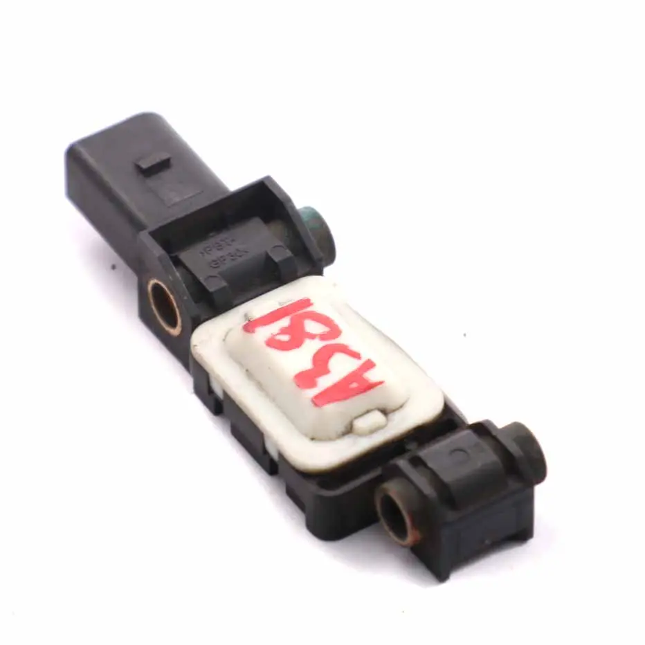 Audi A3 8P Unité de capteur d'airbag en cas d'impact - SKU 8E0959651B - Numéro de pièce 8E0959651B