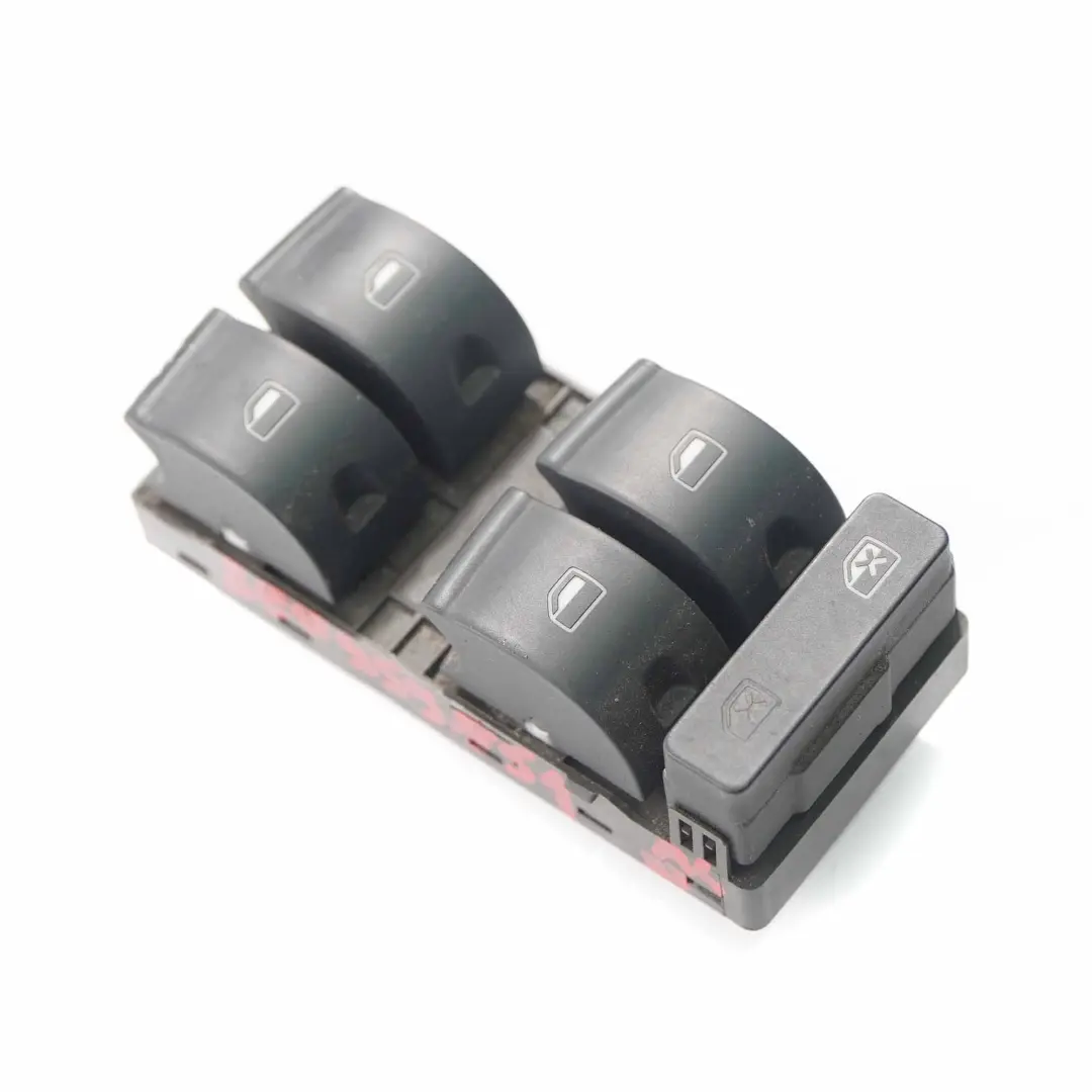 Interruptor elevalunas Audi A4 B7 Botonera Puerta Lado Conductor para con número de pieza 8E0959851 Interruptor elevalunas Audi A4 B7 Botonera Puerta Lado Conductor - SKU 8E0959851 - Número de pieza 8E0959851