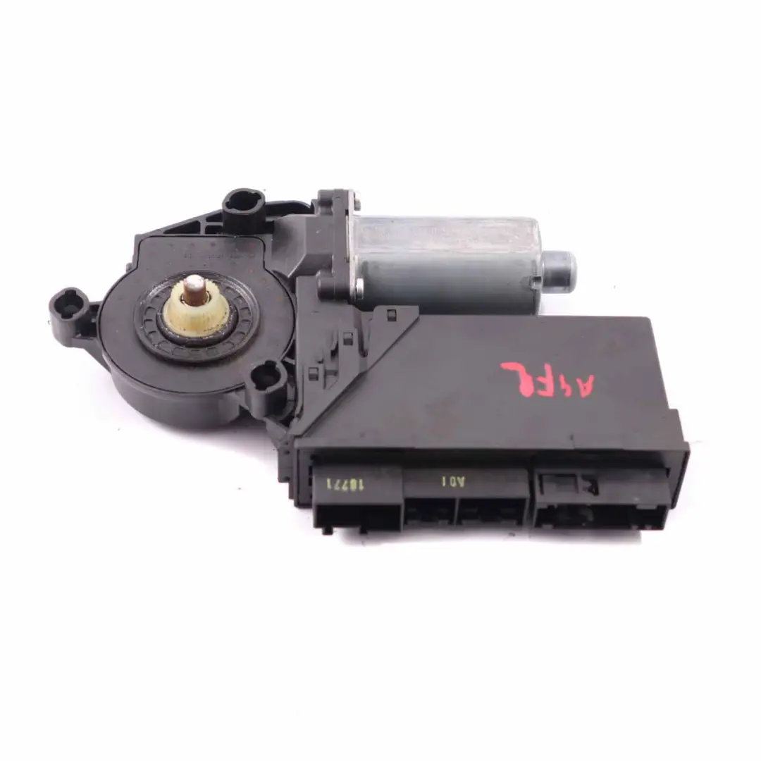 Moteur Lève-Vitre Porte Avant Gauche Régulateur Drive pour Audi A4 B7 à propos du numéro de pièce 8E2959801F Audi A4 B7 Moteur Lève-Vitre Porte Avant Gauche Régulateur Drive - SKU 8E2959801F - Numéro de pièce 8E2959801F