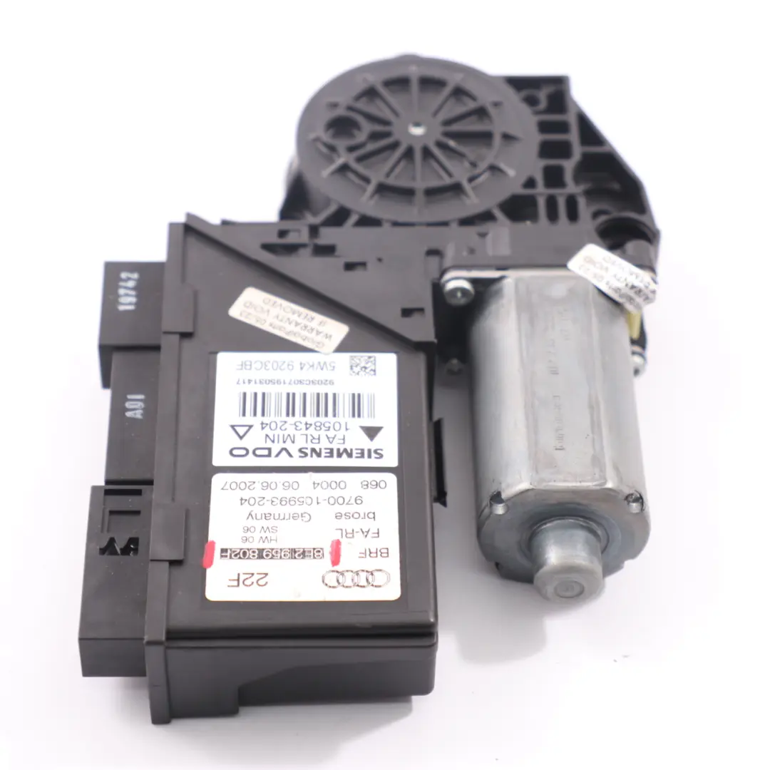 Moteur du lève-personne vitre de porte avant droite pour Audi A4 B7 à propos du numéro de pièce 8E2959802F Audi A4 B7 Moteur du lève-personne vitre de porte avant droite - SKU 8E2959802F - Numéro de pièce 8E2959802F