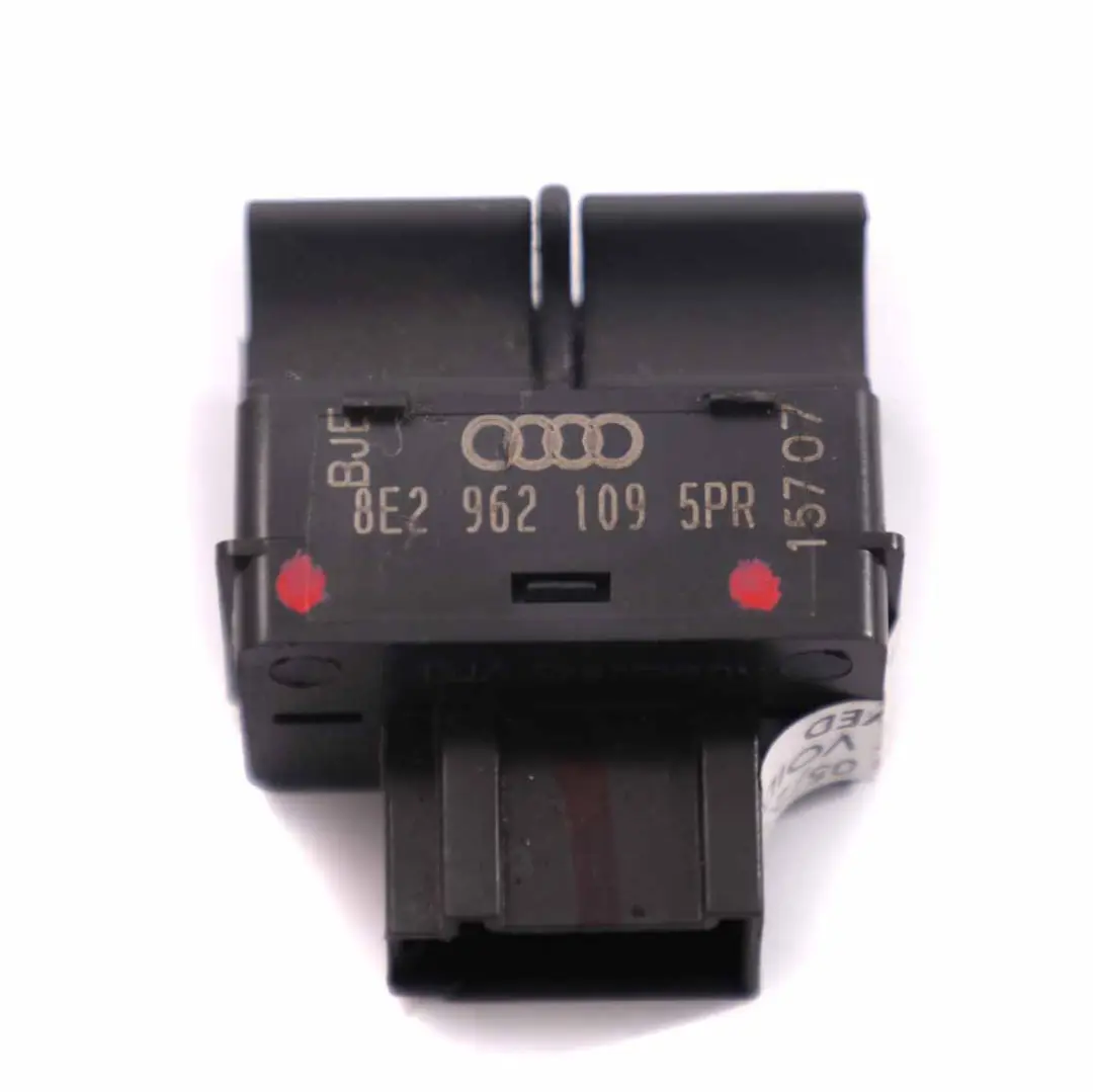 Remolque Sensor Alarma Remolque Módulo Interruptor Botón para Audi A4 B7 con número de pieza 8E29621095PR Audi A4 B7 Remolque Sensor Alarma Remolque Módulo Interruptor Botón - SKU 8E29621095PR - Número de pieza 8E29621095PR