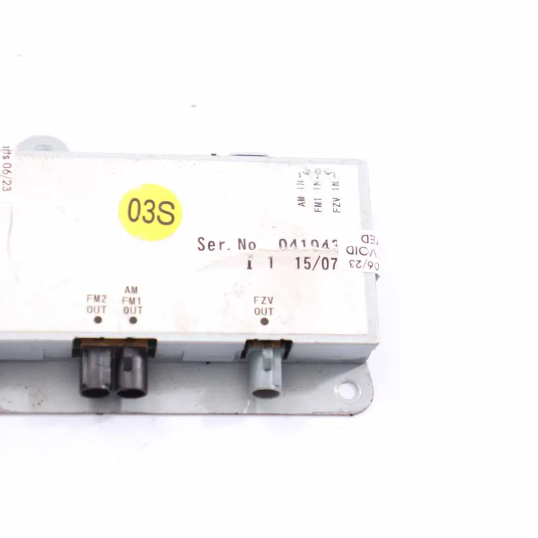 Audi A4 B7 Wzmacniacz Anteny - SKU 8E9035225AF - Numer Części 8E9035225AF