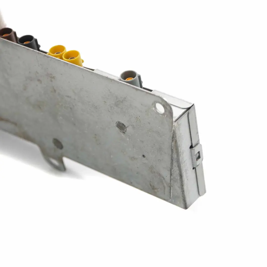 Antennen Verstärker Antennen Modul Steuergerät für Audi A4 B7 mit Teilenummer 8E9035225P Audi A4 B7 Antennen Verstärker Antennen Modul Steuergerät - SKU 8E9035225P - Teilenummer 8E9035225P