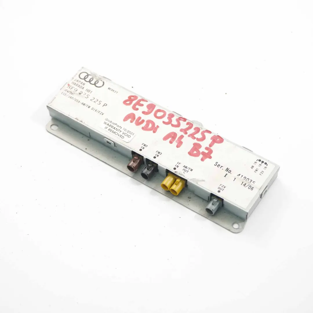 Antennen Verstärker Antennen Modul Steuergerät für Audi A4 B7 mit Teilenummer 8E9035225P Audi A4 B7 Antennen Verstärker Antennen Modul Steuergerät - SKU 8E9035225P - Teilenummer 8E9035225P