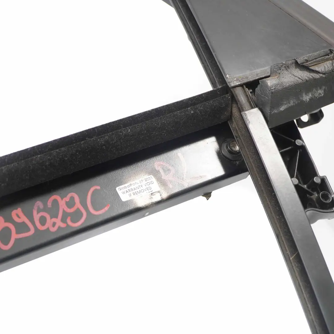 finestrino porta posteriore sinistra Guida Telaio per Audi A4 B7 Avant con numero di parte 8E9839629C Audi A4 B7 Avant finestrino porta posteriore sinistra Guida Telaio - SKU 8E9839629C - Numero di parte 8E9839629C