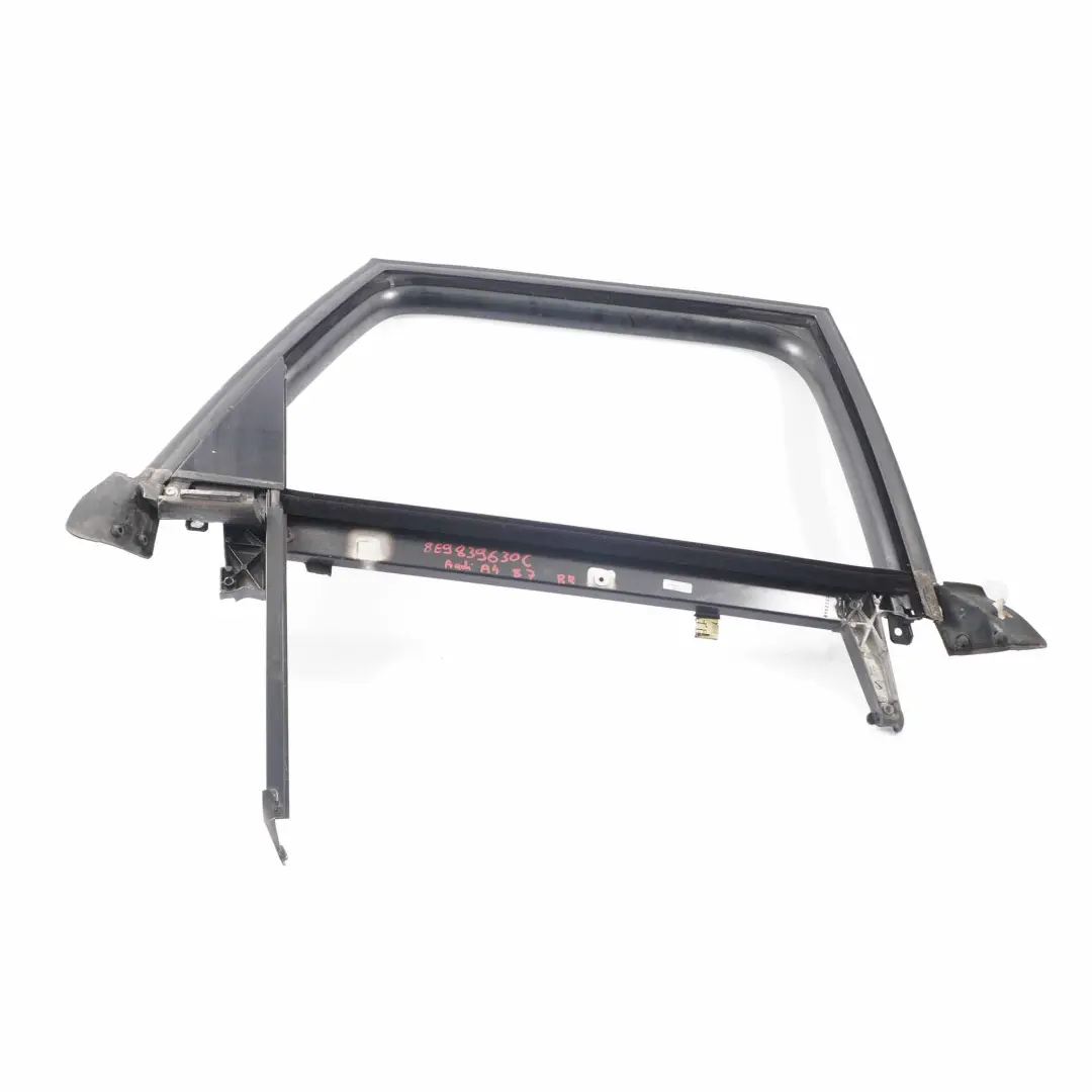 finestrino porta posteriore destra Telaio Copertina per Audi A4 B7 Avant con numero di parte 8E9839630C Audi A4 B7 Avant finestrino porta posteriore destra Telaio Copertina - SKU 8E9839630C - Numero di parte 8E9839630C