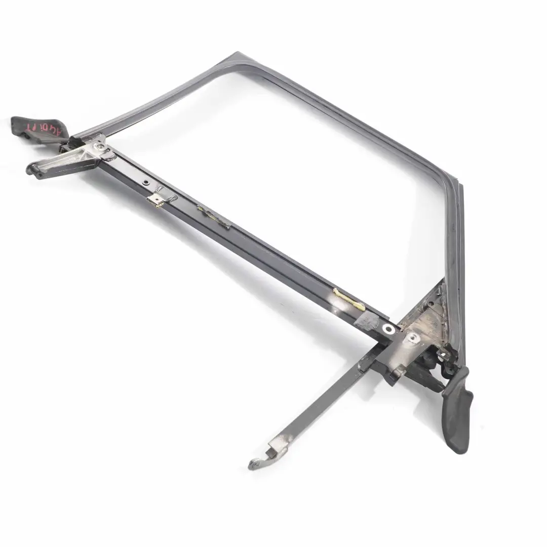 Audi A4 B7 Avant Puerta Ventana Sello Trasero Derecho Guía Marco - SKU 8E9839630C - Número de pieza 8E9839630C