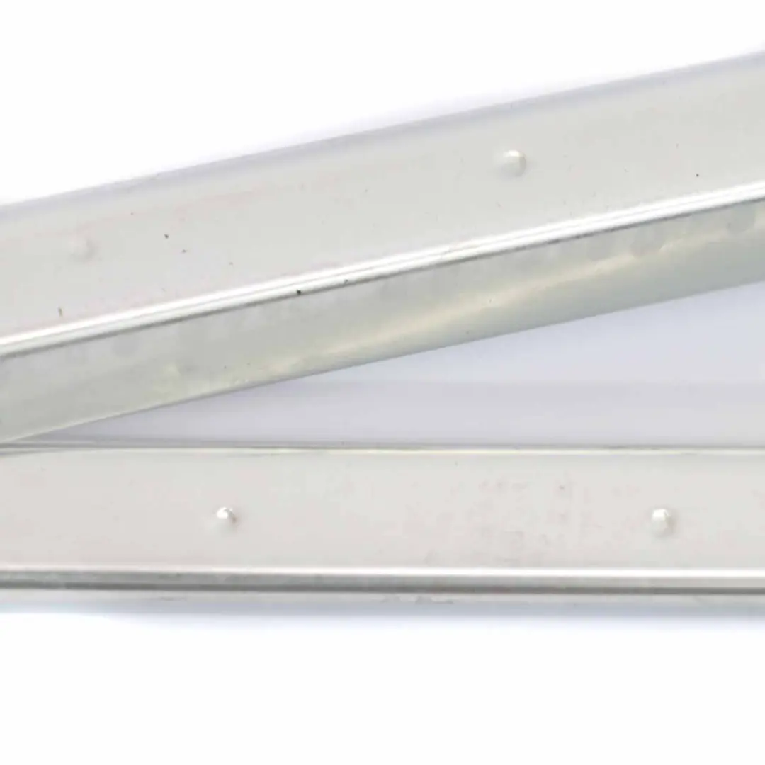  Barre de toit Audi A4 Avant Gauche Droite Moulure fixation porte-bagages Chromée - SKU 8E9860021H - Numéro de pièce 8E9860021H