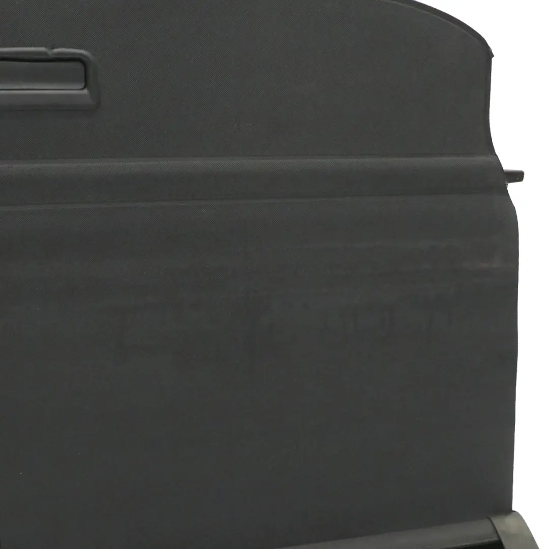 Audi A4 B7 Avant Store à enroulement Coffre arrière Tablette de rangement Noir - SKU 8E986355394H - Numéro de pièce 8E986355394H