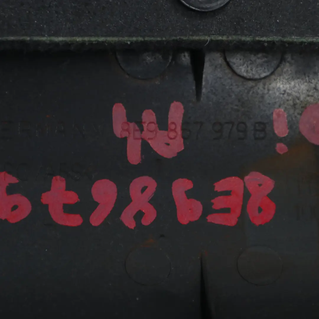 Inferior Portón Trasero Maletero Panel Negro para Audi A4 B7 Avant con número de pieza 8E9867979B Audi A4 B7 Avant Inferior Portón Trasero Maletero Panel Negro - SKU 8E9867979B - Número de pieza 8E9867979B