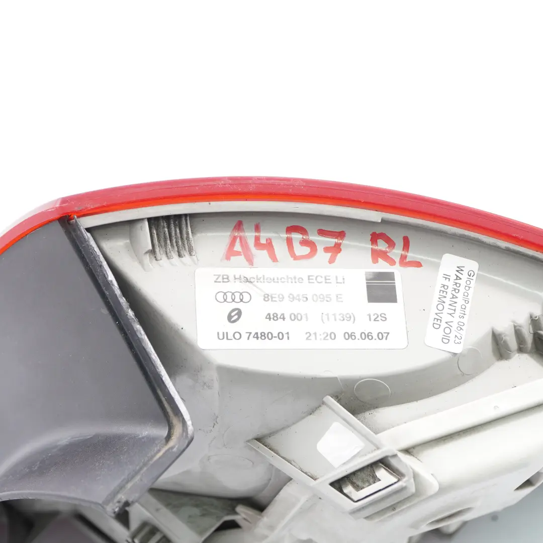 Fanale posteriore Pannello laterale posteriore sinistro per Audi A4 B7 con numero di parte 8E9945095E Audi A4 B7 Fanale posteriore Pannello laterale posteriore sinistro - SKU 8E9945095E - Numero di parte 8E9945095E