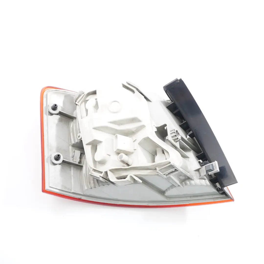 Audi A4 B7 Rücklicht Lampe Seitenwand hinten rechts Rück licht - SKU 8E9945096E - Teilenummer 8E9945096E