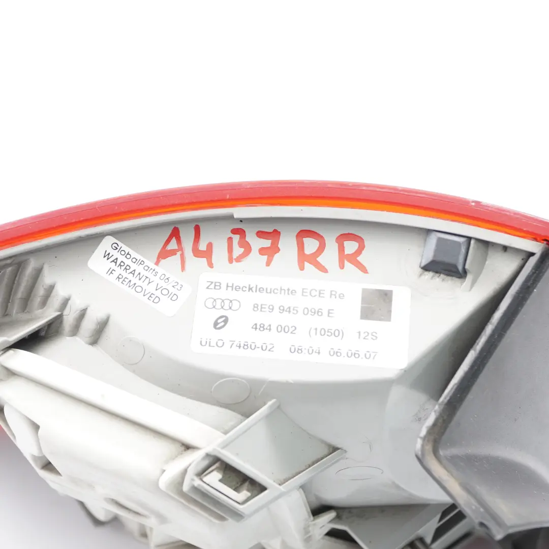 Feu arrière droit pour Audi A4 B7 à propos du numéro de pièce 8E9945096E Audi A4 B7 Feu arrière droit - SKU 8E9945096E - Numéro de pièce 8E9945096E