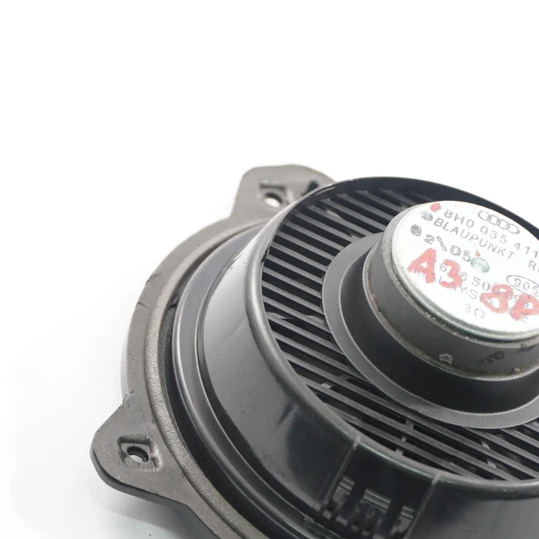 Haut-parleur arrière gauche droite de carte de porte Audi A3 8P pour à propos du numéro de pièce 8H0035411 Haut-parleur arrière gauche droite de carte de porte Audi A3 8P - SKU 8H0035411 - Numéro de pièce 8H0035411