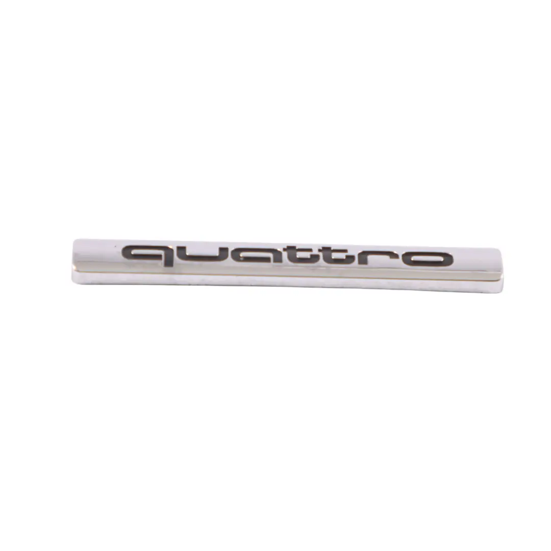 Audi A5 8T Portellone posteriore Coperchio bagagliaio Badge Emblema QUATTRO - SKU 8H0853737 - Numero di parte 8H0853737