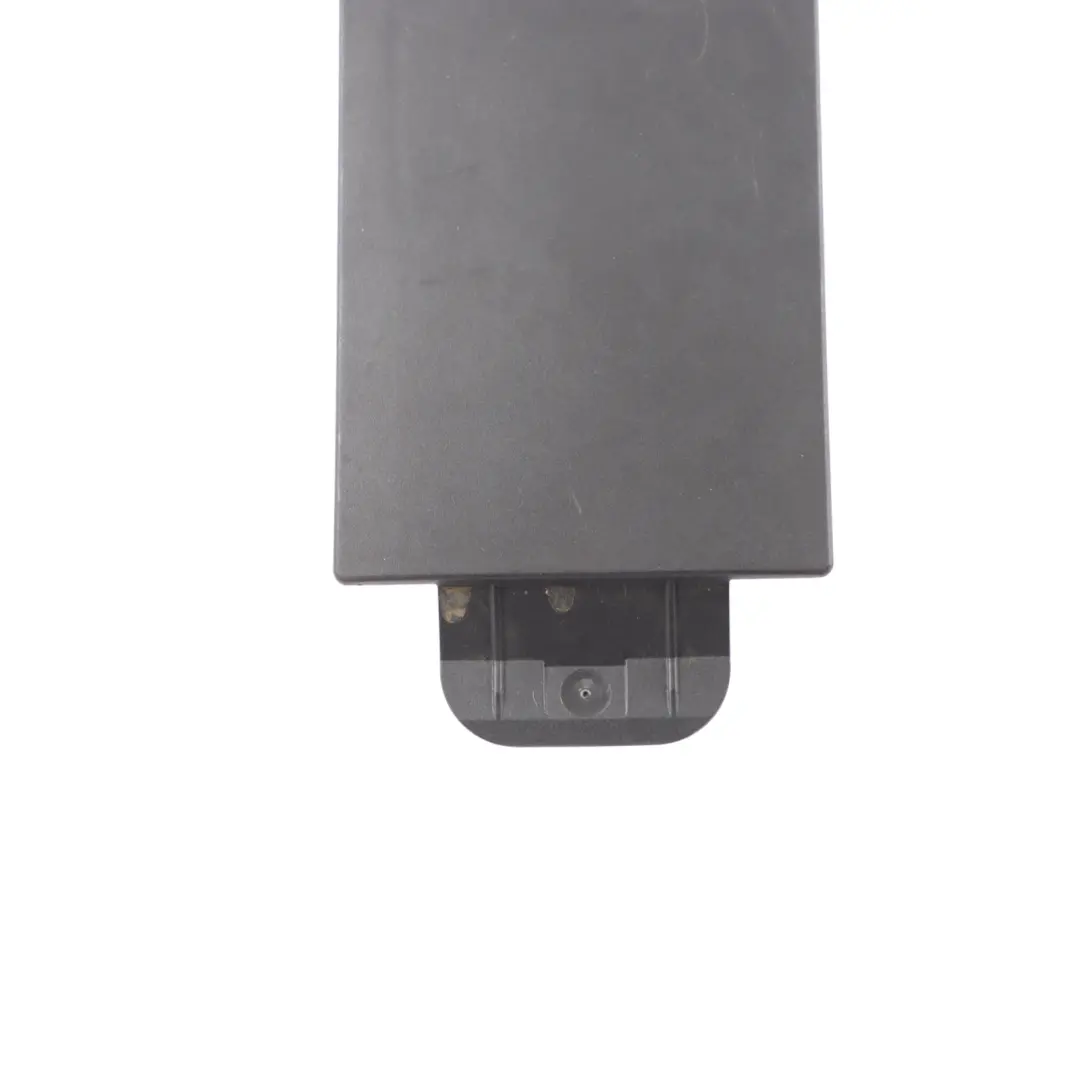 Audi RS4 B8 Delantero Asiento Conector Cubierta Loom Cableado Trim - SKU 8J0971981 - Número de pieza 8J0971981