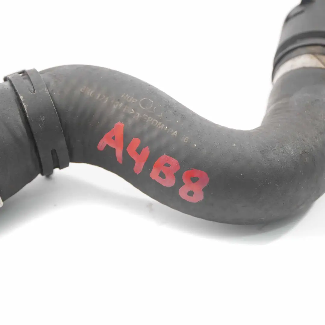 Tubo dell'acqua Linea flessibile raffreddamento per Audi A4 B8 2.0 TDI con numero di parte 8K0121101P Audi A4 B8 2.0 TDI Tubo dell'acqua Linea flessibile raffreddamento - SKU 8K0121101P - Numero di parte 8K0121101P
