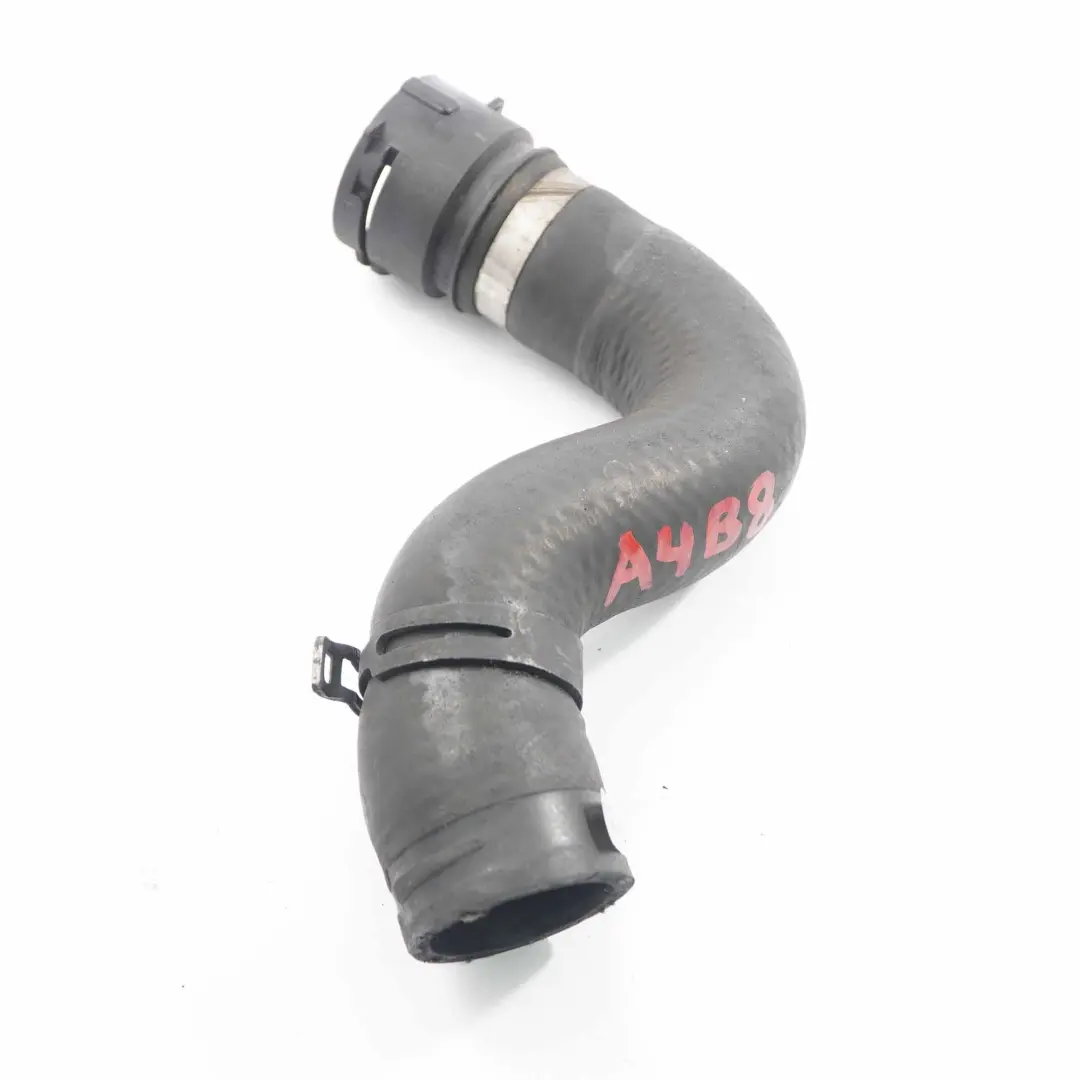 Tubo dell'acqua Linea flessibile raffreddamento per Audi A4 B8 2.0 TDI con numero di parte 8K0121101P Audi A4 B8 2.0 TDI Tubo dell'acqua Linea flessibile raffreddamento - SKU 8K0121101P - Numero di parte 8K0121101P