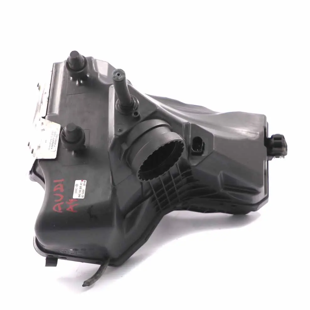 Audi A4 B8 TDI Caja de filtro de aire Silenciador de admisión Caja - SKU 8K0133835AD - Número de pieza 8K0133835AD
