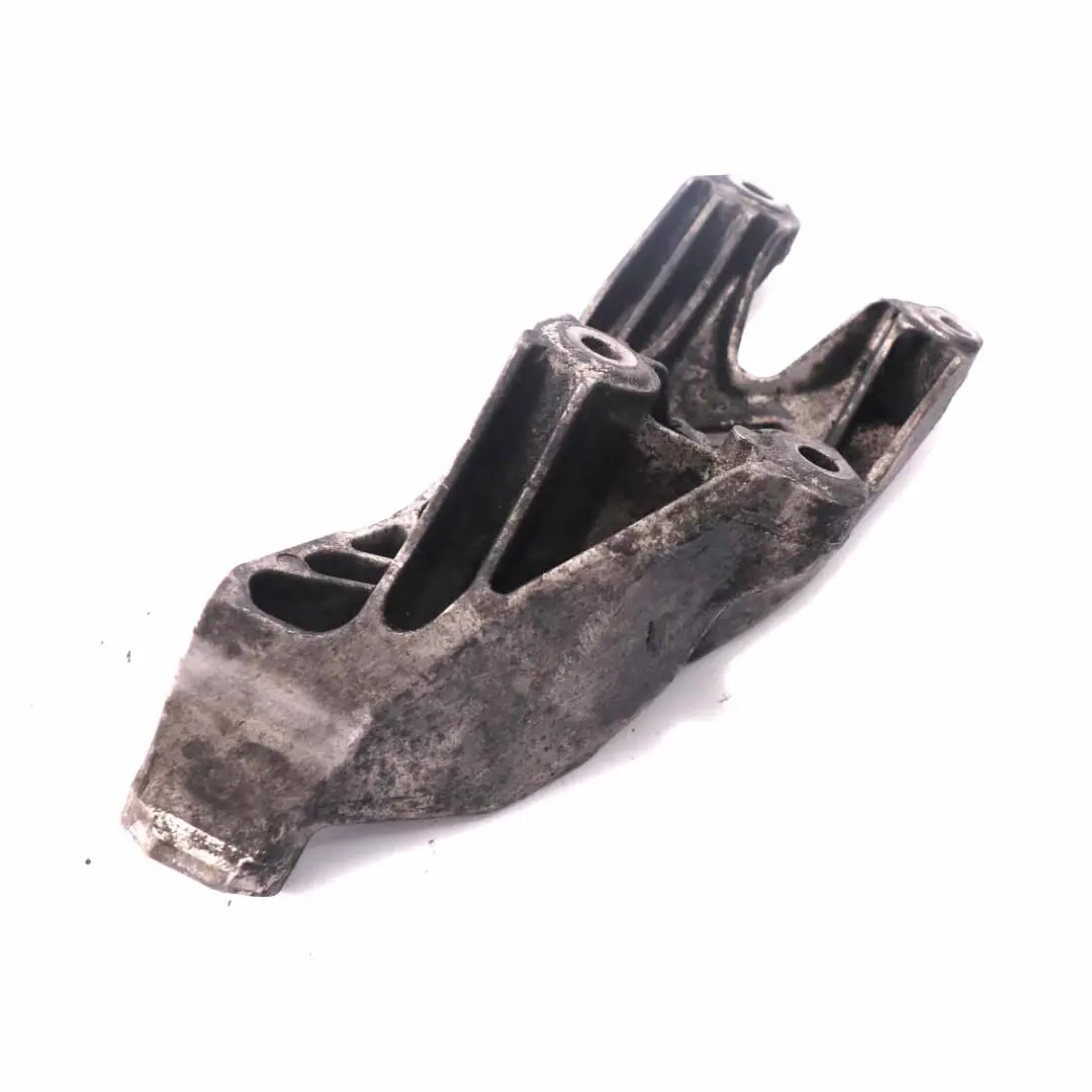 Audi A4 B8 2.0 TDI Podpora Silnika - SKU 8K0199307 - Numer Części 8K0199307