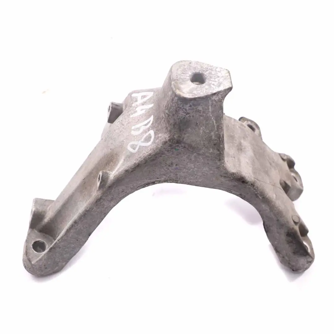 Soporte Motor Derecho para Audi A4 B8 2.0 TDI Diesel con número de pieza 8K0199308BE Audi A4 B8 2.0 TDI Diesel Soporte Motor Derecho - SKU 8K0199308BE - Número de pieza 8K0199308BE
