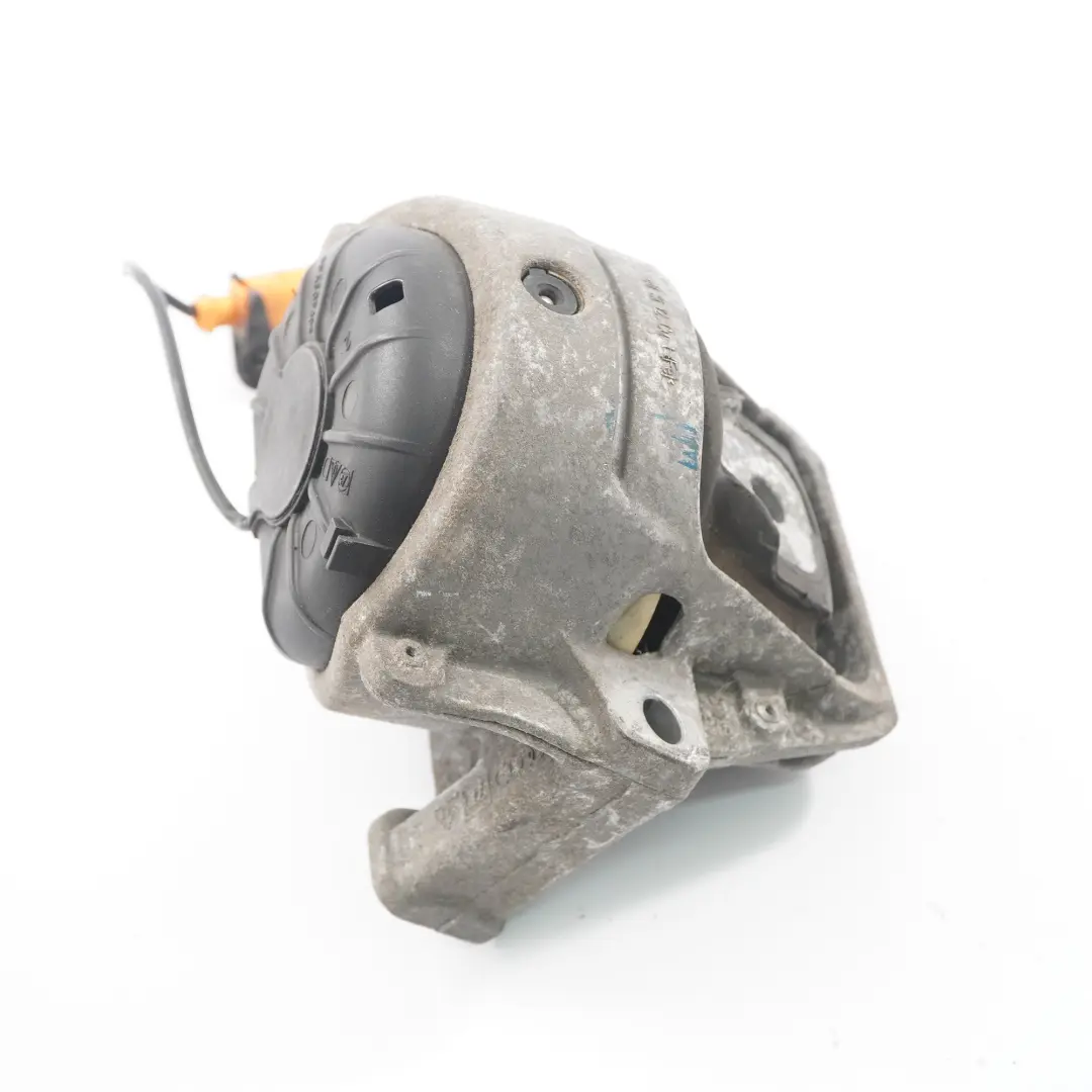 Audi A4 B8 TDI Diesel Soporte del motor Soporte de montaje - SKU 8K0199381 - Número de pieza 8K0199381