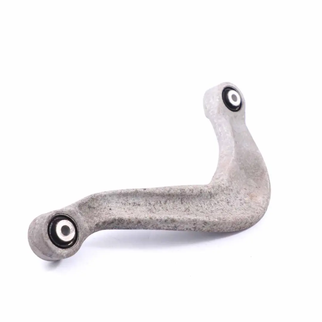 Assale posteriore braccio superiore Wishbone sinistra per Audi A4 B8 con numero di parte 8K0505323F Audi A4 B8 Assale posteriore braccio superiore Wishbone sinistra - SKU 8K0505323F - Numero di parte 8K0505323F
