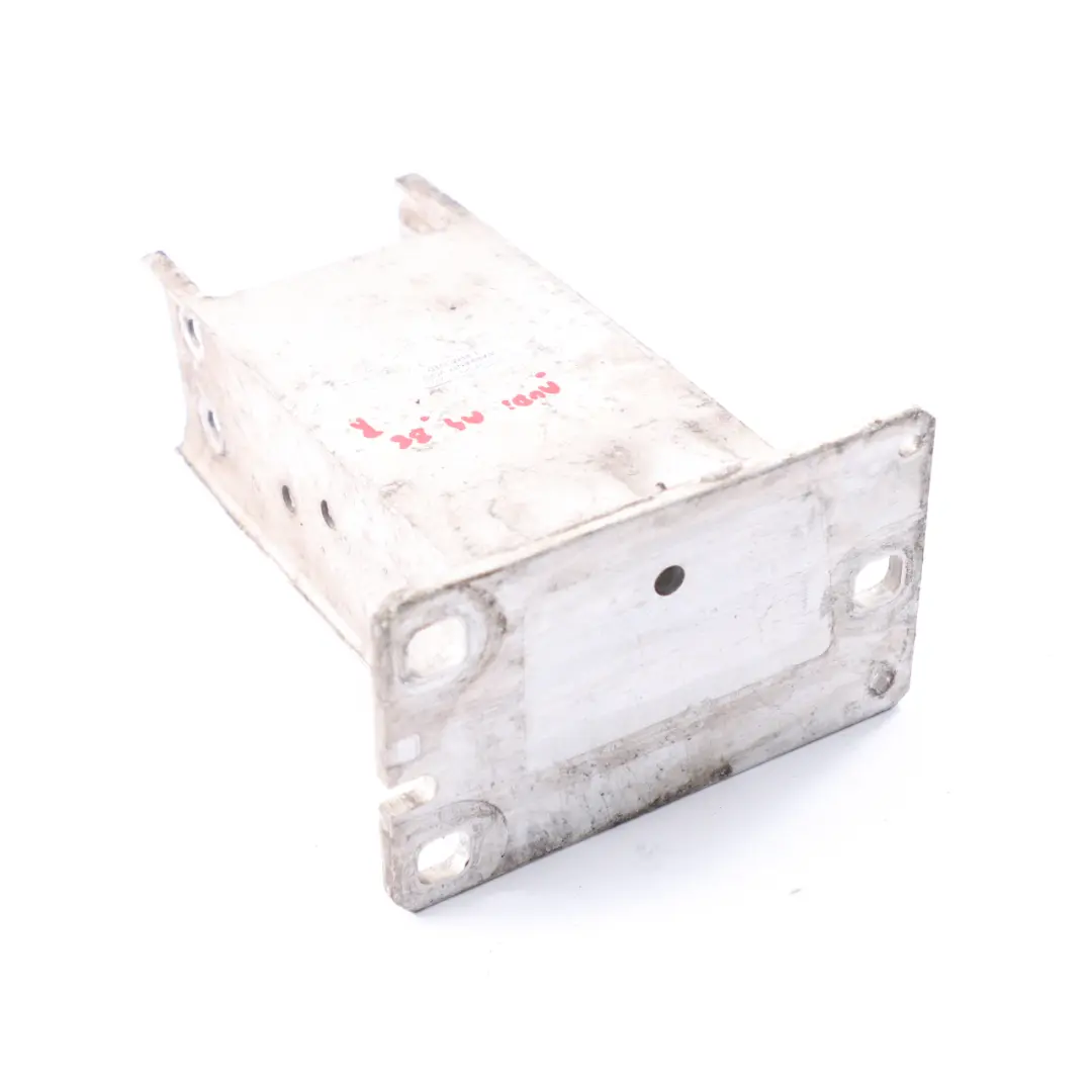 Pare-chocs Renforcement Audi A4 B8 A5 8T Avant Droit Barre d'arrêt pour à propos du numéro de pièce 8K0807134C Pare-chocs Renforcement Audi A4 B8 A5 8T Avant Droit Barre d'arrêt - SKU 8K0807134C - Numéro de pièce 8K0807134C