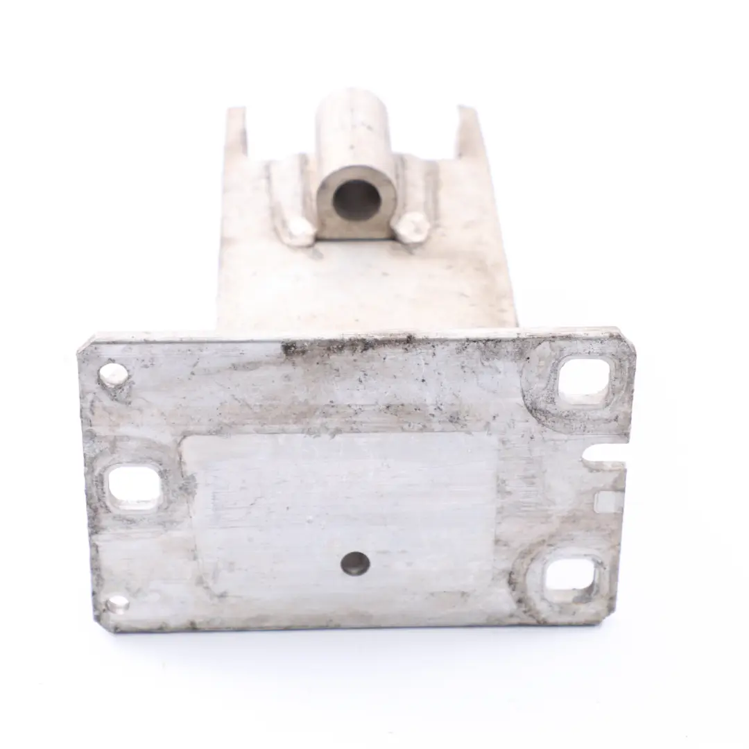  Refuerzo parachoques Audi A4 B8 A5 8T Delantero Derecho Choque Bar - SKU 8K0807134C - Número de pieza 8K0807134C