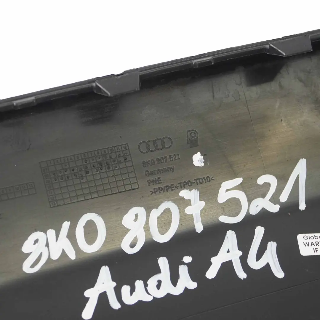 Audi A4 B8 Diffuseur de pare-chocs arrière garniture centrale - SKU 8K0807521 - Numéro de pièce 8K0807521
