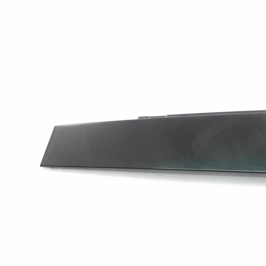 Finition Fenêtre Avant Droite Cadre B-Pillar Garniture Porte Brillant pour Audi A4 B8 à propos du numéro de pièce 8K0837902M Audi A4 B8 Finition Fenêtre Avant Droite Cadre B-Pillar Garniture Porte Brillant - SKU 8K0837902M - Numéro de pièce 8K0837902M