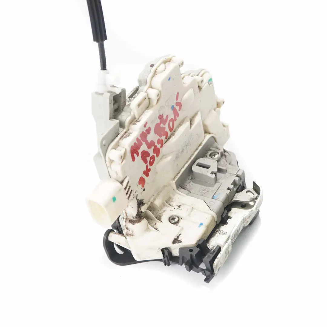 Actuador Pestillo Cerradura Puerta Trasera Izquierda para Audi A4 B8 con número de pieza 8K0839015 Audi A4 B8 Actuador Pestillo Cerradura Puerta Trasera Izquierda - SKU 8K0839015 - Número de pieza 8K0839015