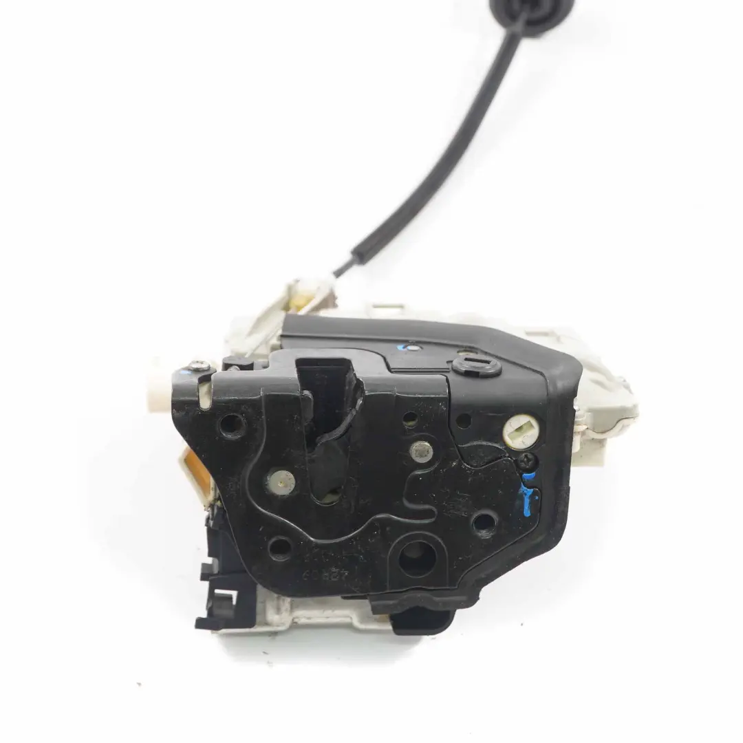 Serrure Porte Audi A4 B8 Actionneur verrouillage arrière droite pour à propos du numéro de pièce 8K0839016 Serrure Porte Audi A4 B8 Actionneur verrouillage arrière droite - SKU 8K0839016 - Numéro de pièce 8K0839016