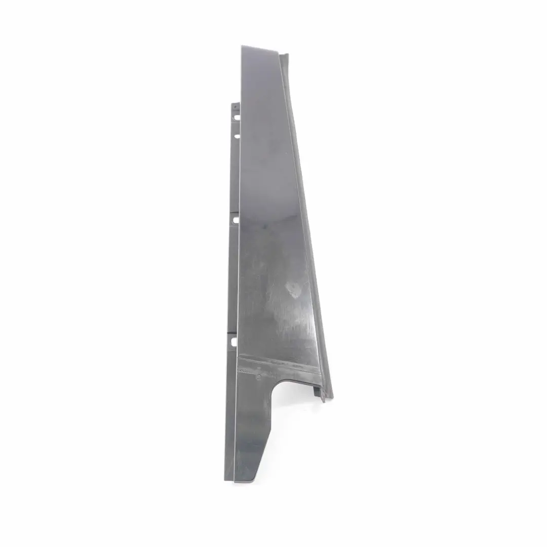 Audi A4 B8 Osłona Słupka Drzwi Prawy Tył - SKU 8K0839902 - Numer Części 8K0839902