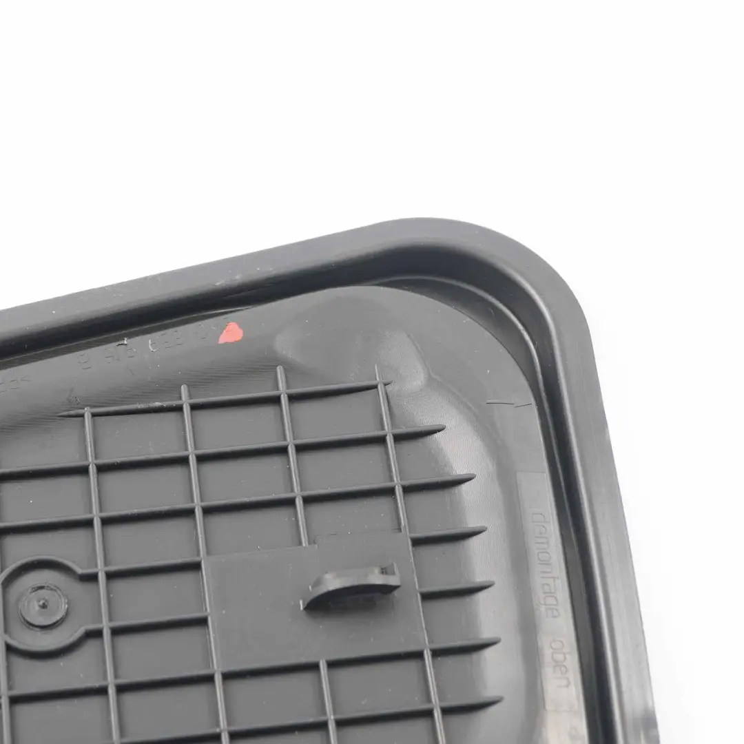 Audi A4 B8 Porta Blocco Serratura Pannello Piastra Posteriore Destra - SKU 8K0839916B - Numero di parte 8K0839916B