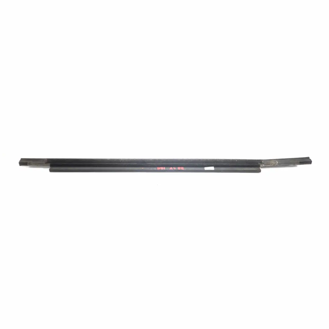 Audi A4 B8 Puerta Trasera Derecha Moldura Cromada - SKU 8K0853764 - Número de pieza 8K0853764