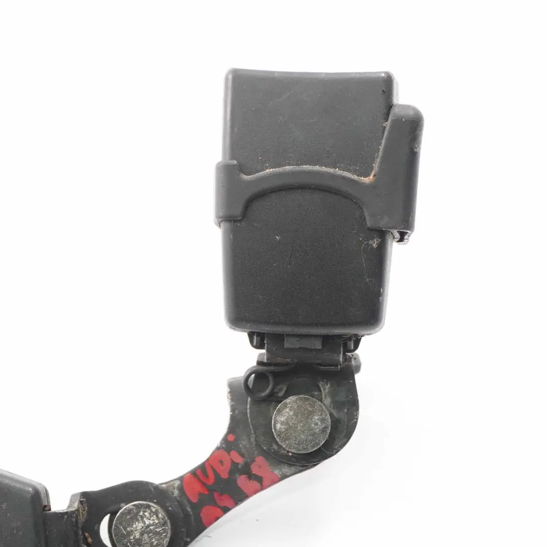 Audi A4 B8 Avant hebilla cinturón seguridad doble pestillo trasero - SKU 8K0857739AE - Número de pieza 8K0857739AE