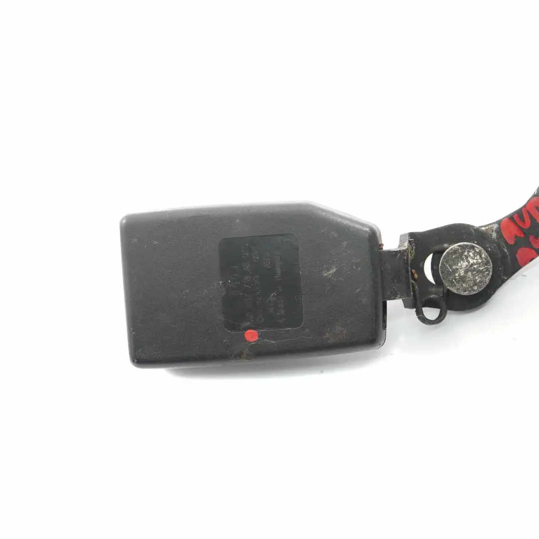 Audi A4 B8 Avant Boucle de ceinture de sécurité double arrière - SKU 8K0857739AE - Numéro de pièce 8K0857739AE