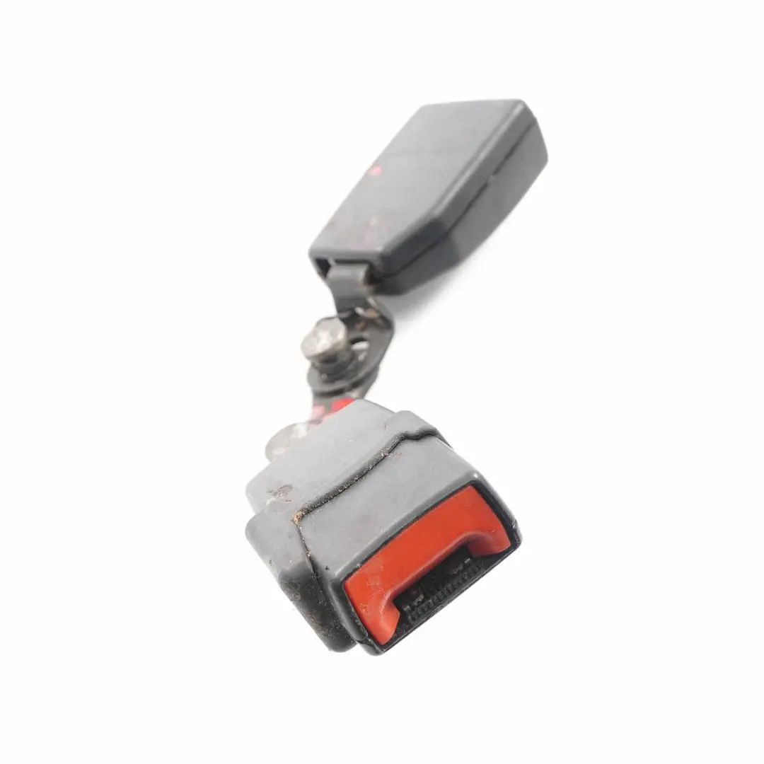 Audi A4 B8 Avant Boucle de ceinture de sécurité double arrière - SKU 8K0857739AE - Numéro de pièce 8K0857739AE